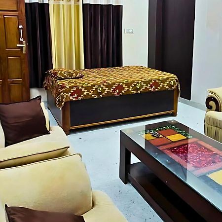 Ramayana Grand Hotel Ayodhya Екстер'єр фото